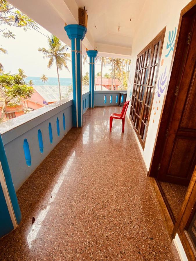Hotel Surf N Sea Thiruvananthapuram Esterno foto