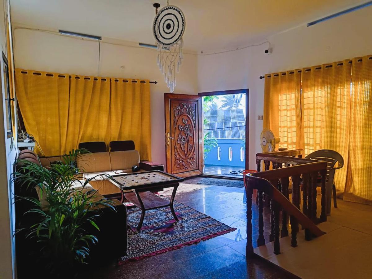 Hotel Surf N Sea Thiruvananthapuram Esterno foto